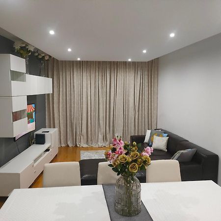 Adalberto Nascimento Luxury Aparta-Hostel At Colinas Do Cruzeiro Odivelas  Esterno foto