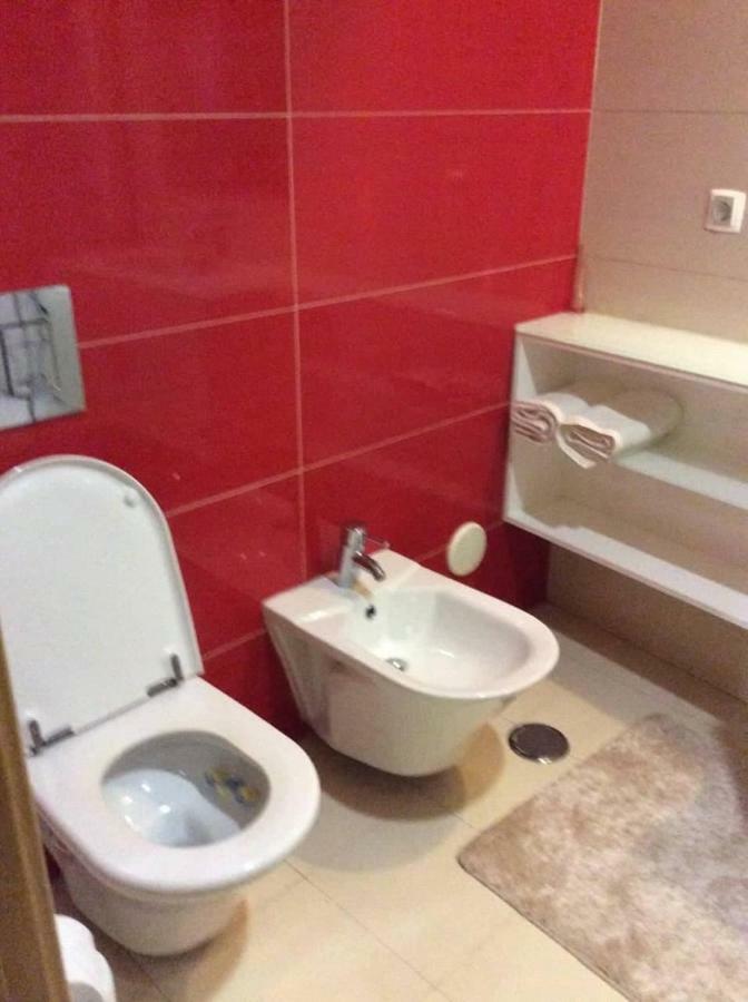 Adalberto Nascimento Luxury Aparta-Hostel At Colinas Do Cruzeiro Odivelas  Esterno foto